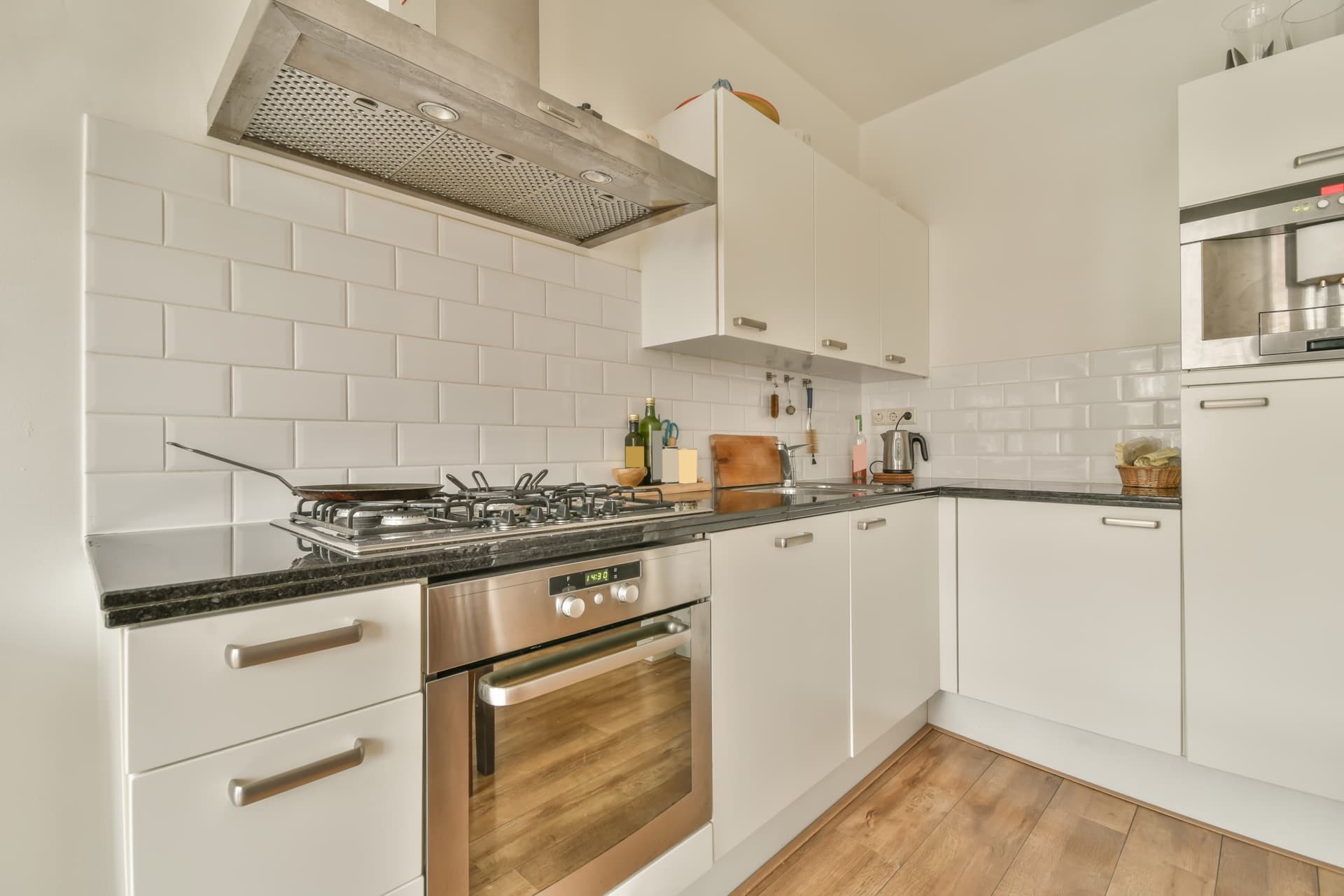 Backsplash tile
